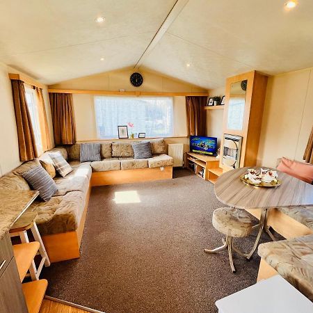 Lola'S Caravan. Your Home Away From Home. Parkeston Luaran gambar