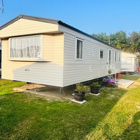 Lola'S Caravan. Your Home Away From Home. Parkeston Luaran gambar