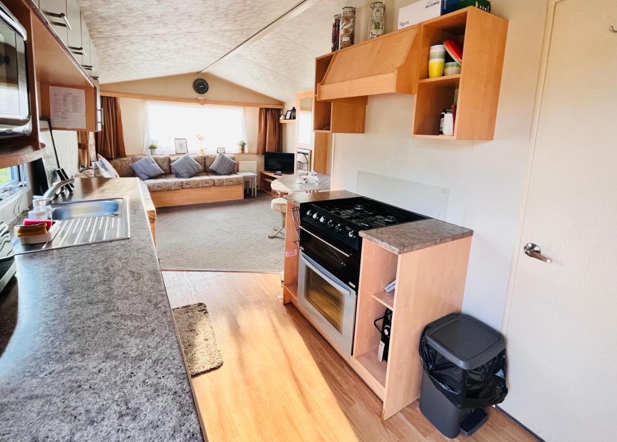 Lola'S Caravan. Your Home Away From Home. Parkeston Luaran gambar